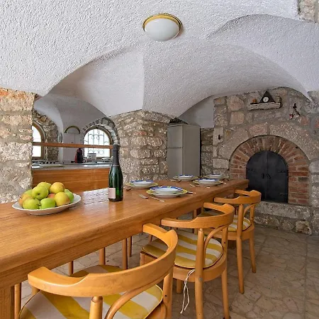Charming Stone House Holiday home *