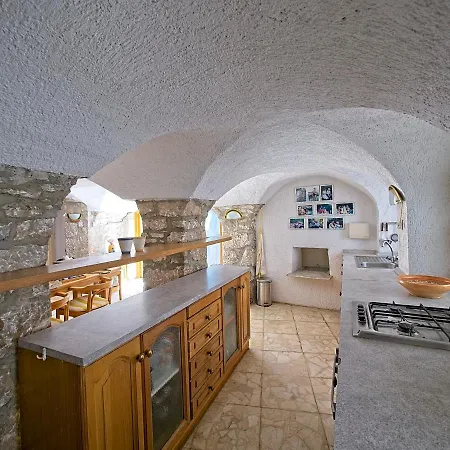 Charming Stone House Holiday home Selce