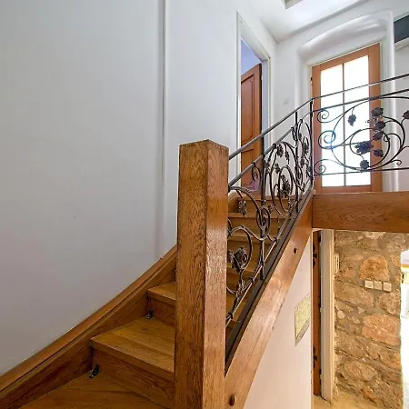Holiday home Charming Stone House *