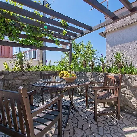 Charming Stone House * Selce