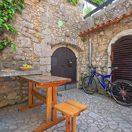 Holiday home Charming Stone House Selce