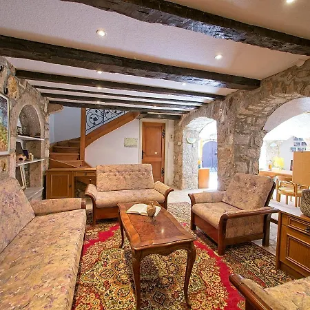 Charming Stone House Holiday home Selce